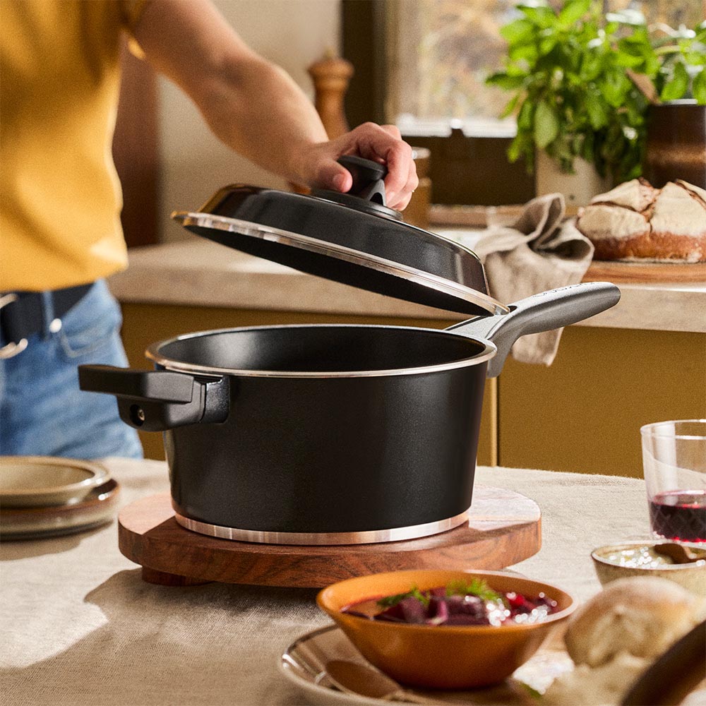 Bessemer Multi Saucepan 24cm Black