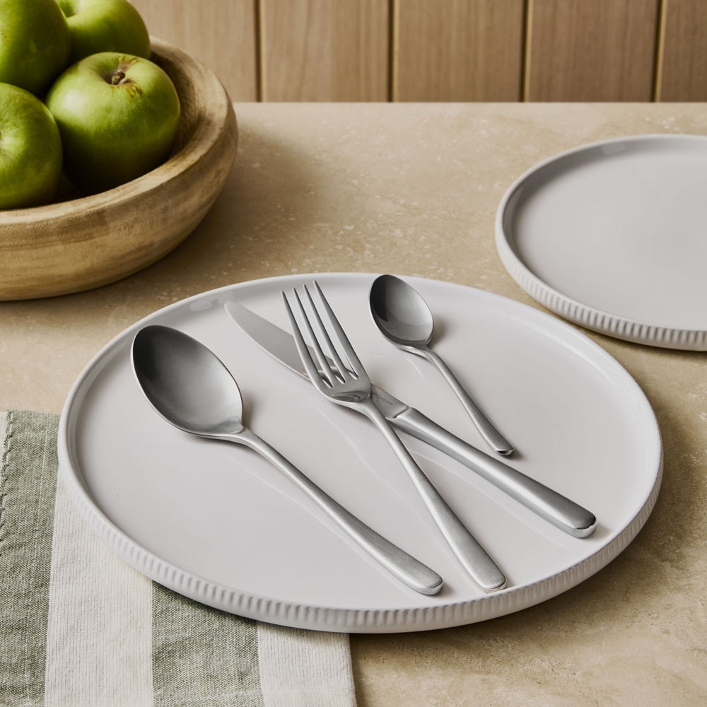 Salt & Pepper Reese Cutlery Set 16 Piece