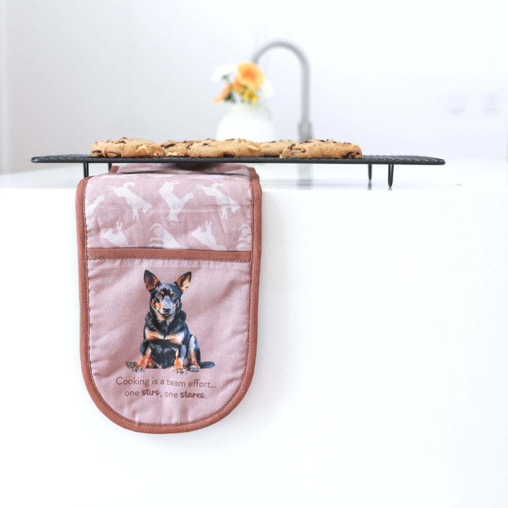 Splosh Cooks Companion Kelpie Oven Mitt