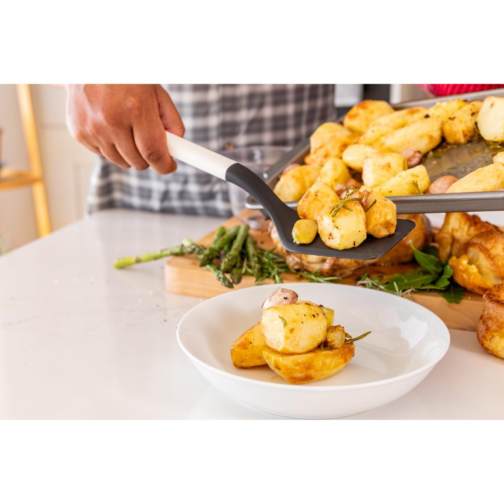 KitchenAid Classic Solid Turner