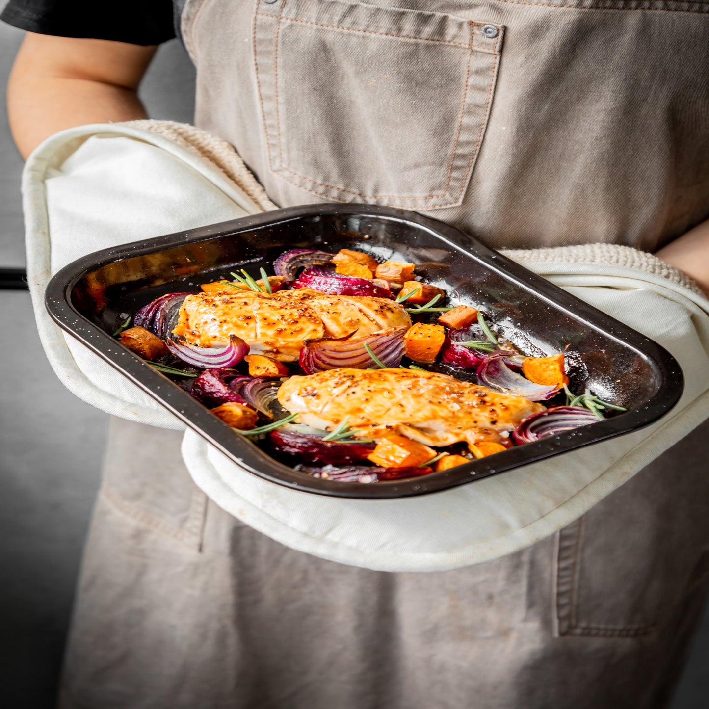 MasterCraft Professional Vitreous Enamel Roasting Pan 27x21x4cm